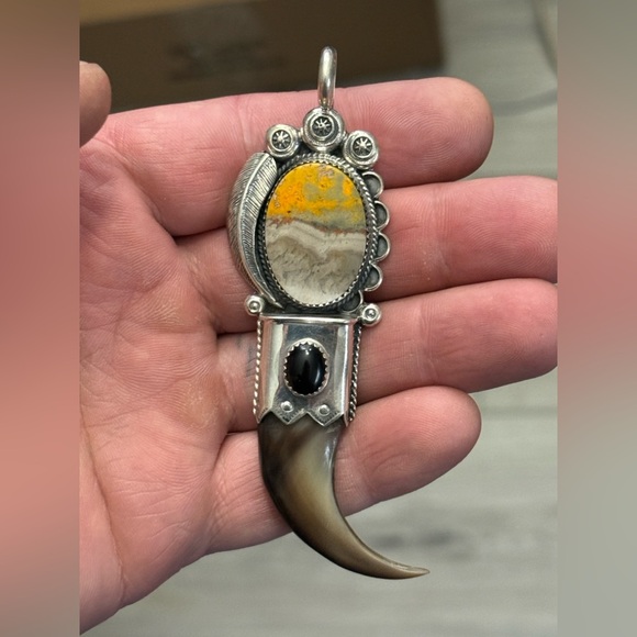 Sterling silver HUGE signed bumblebee jasper & onyx signed bear claw pendant 925 - Picture 6 of 14